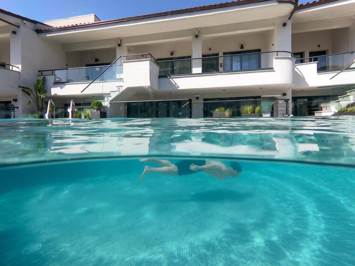 Melite Luxury Rooms & Apartments Paliouri Exterior foto